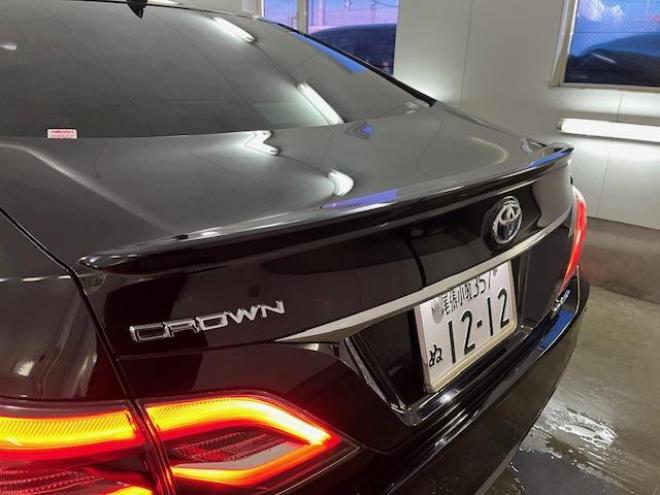 クラウンハイブリッドＲＳアドバンス　本州仕入　ワンオーナー　寒冷地仕様　禁煙車　電動サンルーフ　ヘッドアップディスプレイ　シーケンシャルウィンカー　純正ブラックレザーシート　純正１８インチスパッタリングＡＷ　社外１７ＡＷ＋スタッドレス付 4WD 2500 4Dr