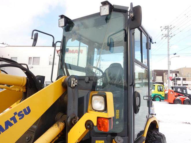 ホイールローダコマツ WA40-8　バケット容量0.5m3　