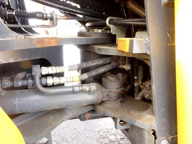 ホイールローダコマツ WA40-8　バケット容量0.5m3　