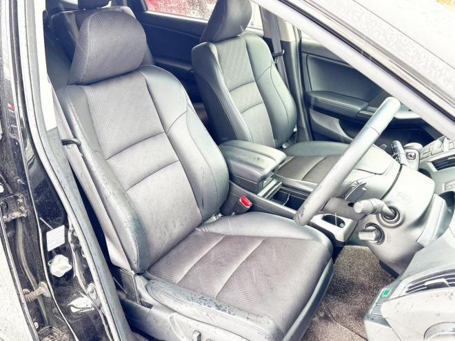 オデッセイ2.4アブソルート 4WD　ローンが不安な方＜優遇ローン＞本州仕入 1年保証　純正ナビ　バックカメラ 