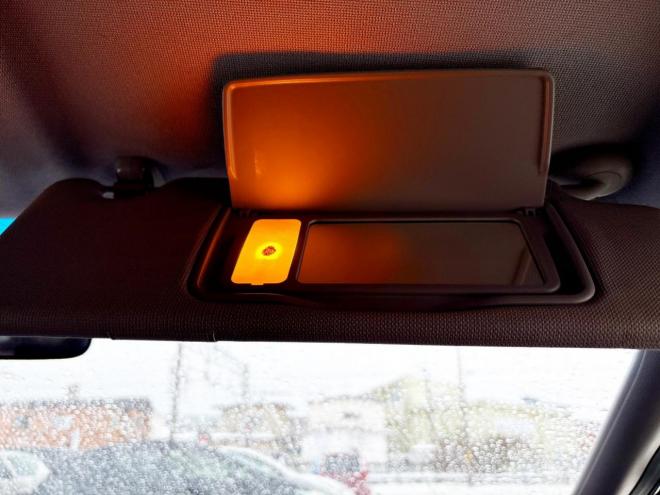 オデッセイ2.4アブソルート 4WD　ローンが不安な方＜優遇ローン＞本州仕入 1年保証　純正ナビ　バックカメラ 