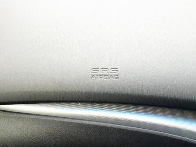 オデッセイ2.4アブソルート 4WD　ローンが不安な方＜優遇ローン＞本州仕入 1年保証　純正ナビ　バックカメラ 