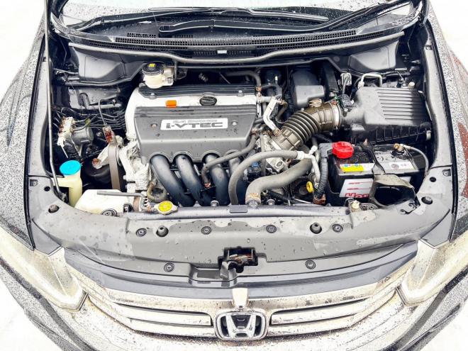 オデッセイ2.4アブソルート 4WD　ローンが不安な方＜優遇ローン＞本州仕入 1年保証　純正ナビ　バックカメラ 