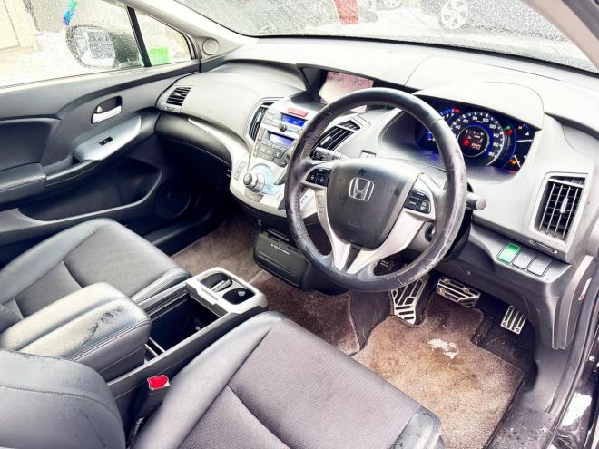 オデッセイ2.4アブソルート 4WD　ローンが不安な方＜優遇ローン＞本州仕入 1年保証　純正ナビ　バックカメラ 