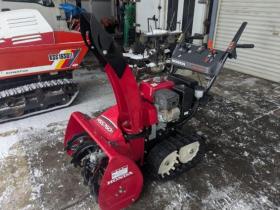 除雪機　ホンダ　HSS760ｎ　7馬力　ＨＳＴ　超良品