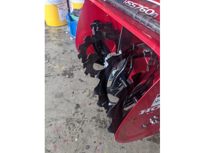 除雪機ホンダ　HSS760ｎ　7馬力　ＨＳＴ　超良品