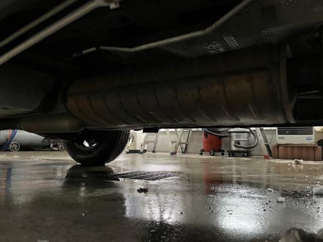 デリカＤ：５　Ｇパワーパッケージ　本州仕入　寒冷地仕様　禁煙車　両側パワースライドドア　社外１６インチブラポリＡＷ＋新品ＴＯＹＯホワイトレター　新品ＪＡＯＳブラックマッドガード　ストラーダナビ　地デジ　ＤＶＤ再生　Ｂｌｕｅｔｏｏｔｈ 4WD 2400 5Dr