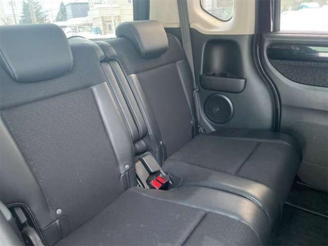 N-BOXカスタムG ターボ Lパッケージ 4WD　新在　庫　限　定　プ　ライス 660