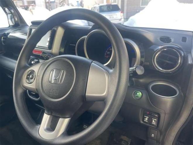 N-BOXカスタムG Lパッケージ　FF車　2WD　新　在　庫　　限　定　プ ライス　HID　両面パワースライド　TRC 2WD 660