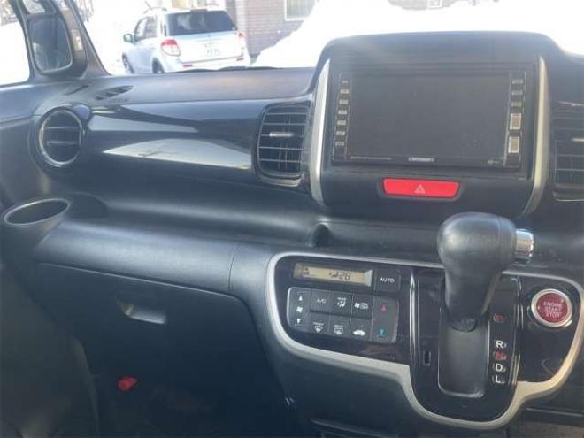 N-BOXカスタムG Lパッケージ　FF車　2WD　新　在　庫　　限　定　プ ライス　HID　両面パワースライド　TRC 2WD 660