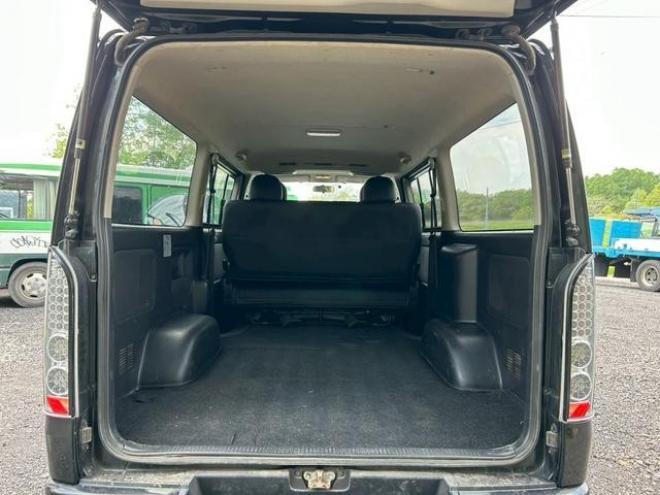 ハイエースバン　スーパーＧＬ　ＥＴＣ　バックカメラ　ナビ　両側スライドドア　ＡＴ　アルミホイール　エアコン　パワーウィンドウ　運転席エアバッグ 4WD 3000(D) 5Dr