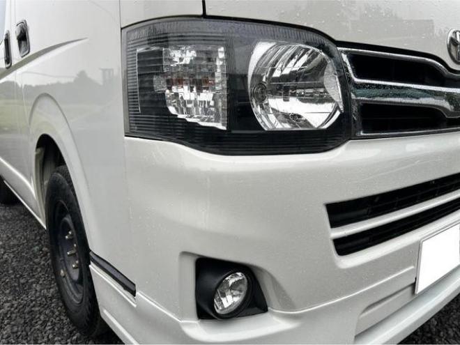 ハイエースバン　４ＷＤ　バックカメラ　ナビ　両側スライドドア　パワーウィンドウ　運転席エアバッグ 4WD 3000(D) 5Dr
