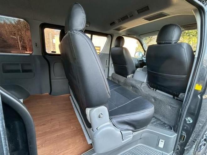 ハイエースバン　４ＷＤ　バックカメラ　ナビ　ＴＶ　衝突被害軽減システム　両側スライドドア　オートライト　電動格納ミラー　ＡＴ　ＣＤ　ＵＳＢ　エアコン　パワーウィンドウ　運転席エアバッグ 4WD 2500(D) 5Dr