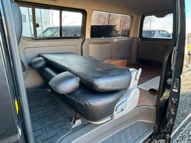 ハイエースバン　４ＷＤ　バックカメラ　ナビ　ＴＶ　衝突被害軽減システム　両側スライドドア　オートライト　電動格納ミラー　ＡＴ　ＣＤ　ＵＳＢ　エアコン　パワーウィンドウ　運転席エアバッグ 4WD 2500(D) 5Dr