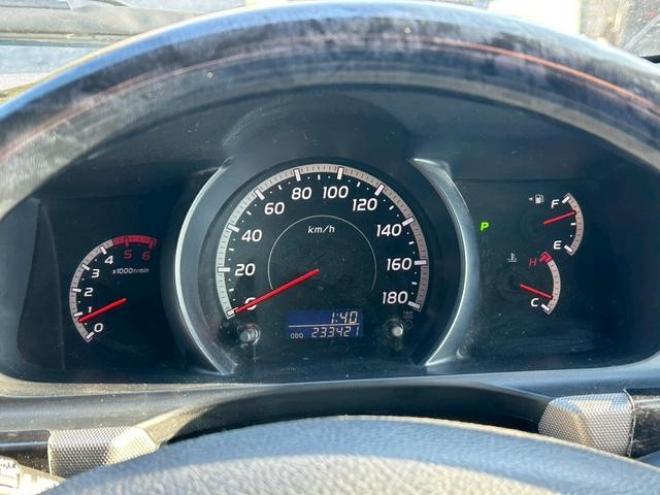 ハイエースバン　４ＷＤ　ＥＴＣ　バックカメラ　ナビ　両側スライドドア　ＡＴ　Ｂｌｕｅｔｏｏｔｈ　エアコン　パワーウィンドウ　運転席エアバッグ 4WD 2500(D) 5Dr