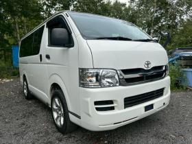 ハイエースバン　　４ＷＤ　ＥＴＣ　ナビ　両側スライドドア　ＡＴ　ミュージックプレイヤー接続可　エアコン　運転席エアバッグ 4WD 3000(D) 5Dr