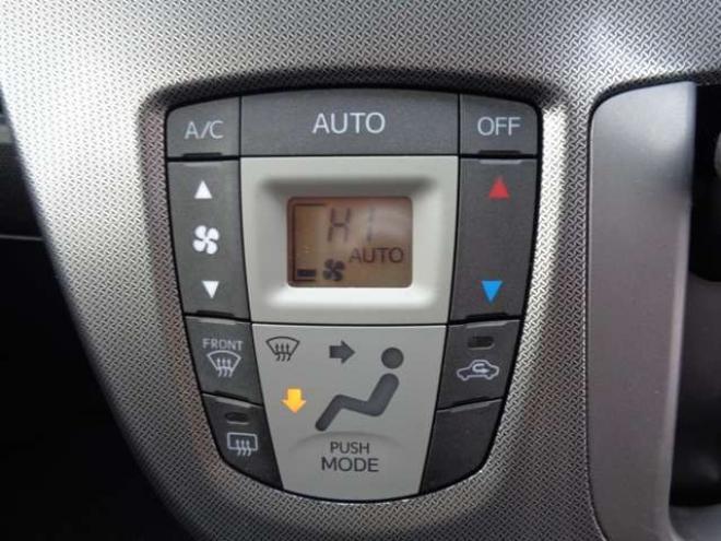 ムーヴカスタム RS SA 4WD　プッシュスタート　スマートキー　純正エンスタ　本革巻きステアリング　電動格納ミラー　フロントフォグ　ETC　横滑り防止　衝突被害軽減　アイドリングストップ　純正ナビ　フルセグTV　HDMI入出力対応　Bluetooth 660