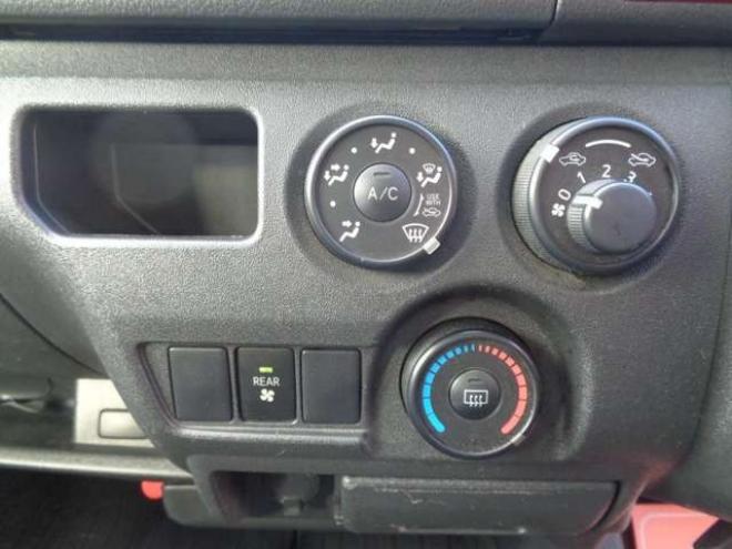 ハイエースバン2.8 DX ロング ディーゼルターボ 4WD　丸目クラシックヘッドライトキット　寒冷地仕様　415COBRA　SAFARIフロントリップスポイラー　16インチアルミ&トーヨーH30　リアヒーター　リアエアコン 2800