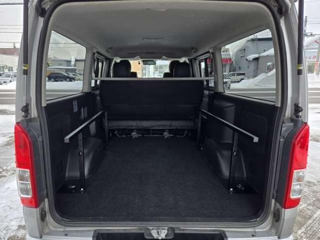 ハイエースバン2.8 スーパーGL ロング ディーゼルターボ 4WD　4WD　リアヒーター　リアクーラー　プッシュスタート　スマートキー　LEDヘッド　ベッドキッド　横滑り防止　衝突被害軽減　車線逸脱　純正ナビ　フルセグTV　Bluetooth　バックカメラ　トヨタ純正リアモニター　ETC 2800