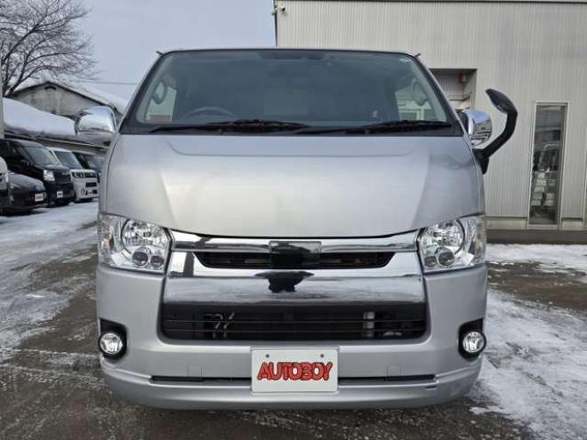 ハイエースバン2.8 スーパーGL ロング ディーゼルターボ 4WD　4WD　リアヒーター　リアクーラー　プッシュスタート　スマートキー　LEDヘッド　ベッドキッド　横滑り防止　衝突被害軽減　車線逸脱　純正ナビ　フルセグTV　Bluetooth　バックカメラ　トヨタ純正リアモニター　ETC 2800