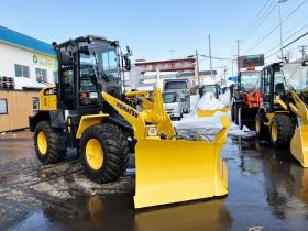ホイールローダ　コマツ　未使用　WA80-8