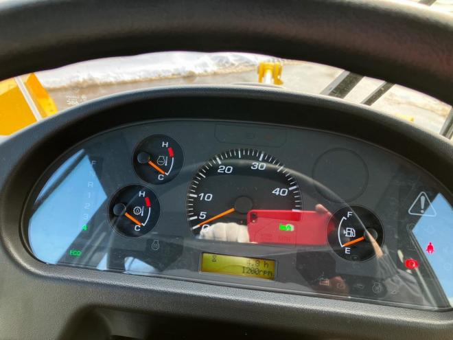 ホイールローダコマツ　未使用　WA80-8