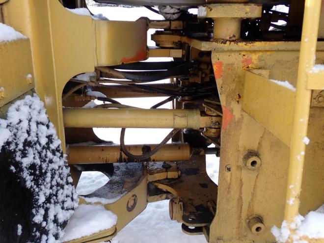 ホイールローダ910G スパイクタイヤ　恵庭ヤード 4WD