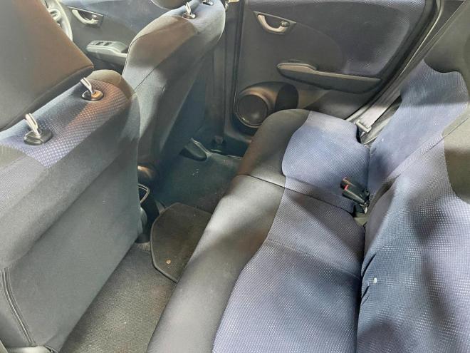 フィット1.3G 4WD 5年保証 ナビ Bカメ ETC 寒冷地仕様 禁煙 車検整備2年付