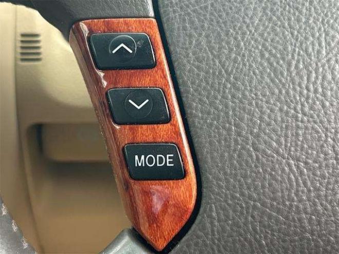 クラウンロイヤル 3.0 ロイヤルサルーン i-Four 4WD　ドライブレコーダー　オートクルーズコントロール　バックカメラ　ナビ　エアロ　HID　スマートキー　電動格納ミラー　盗難防止システム　衝突安全ボディ 3000