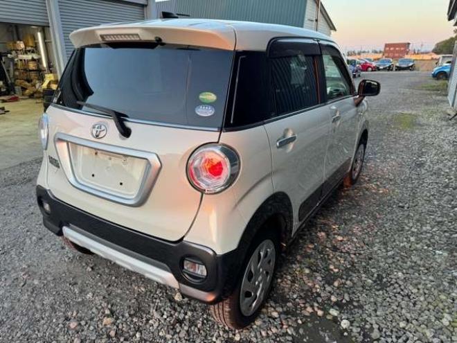 ピクシスジョイC 660 X 4WD　ナビ　TV　Bカメラ　Bluetooth　1年保証　12ヵ月点検済　下廻り防錆塗装済 660