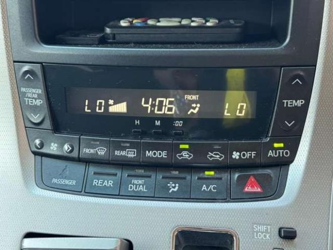 ヴェルファイア2.4 Z 4WD　両側Pスライド　フリップダウン 2400