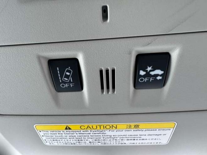 インプレッサスポーツ 2.0 i アイサイト 4WD　後期型　夏冬タイヤ　ナビ　TV　Bカメラ　Bluetooth 2000