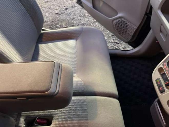 ムーヴL 4WD　ナビ　TV　12ヵ月点検済　下廻り防錆塗装済 660