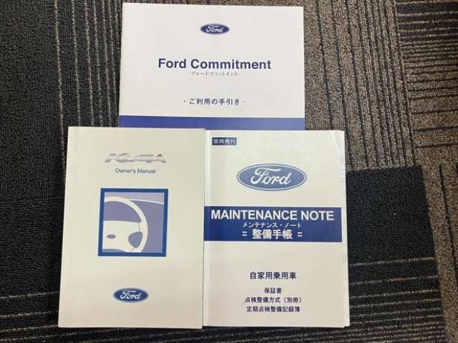 フォードクーガ タイタニアム 4WD　 2500