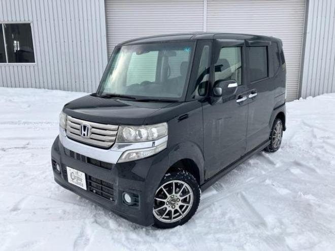N-BOXカスタム　G SSパッケージ 4WD 660 5Dr