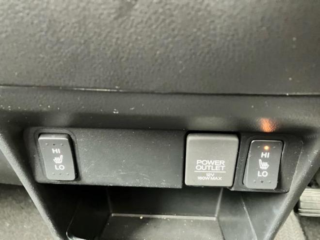 N-BOXカスタム　G SSパッケージ 4WD 660 5Dr