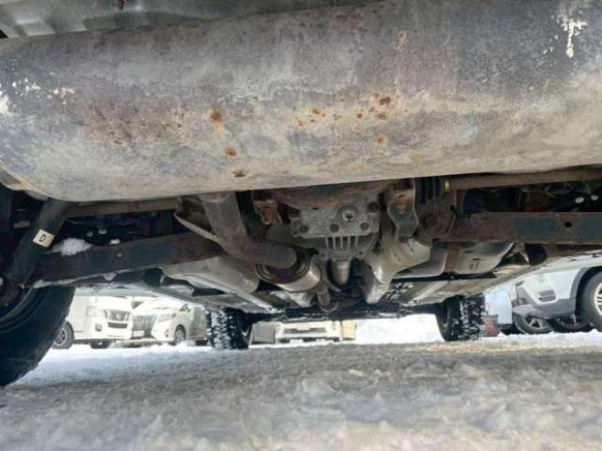 エクストレイル2.0 20S 2列車 4WD　ETC　パワステ　パワーウィンドウ　ABS　アイドリングストップ　エアコン　ナビ　キーレスエントリー　寒冷地仕様 2000