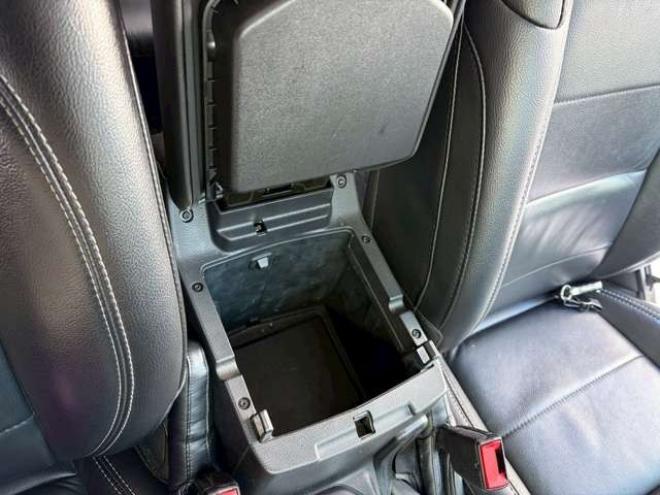 ラングラーアンリミテッド サハラ 3.6L 4WD　エアコン　クルーズコントロール　パワステ　パワーウィンドウ　フロントカメラ　サイドカメラ　バックカメラ　キーレスエントリー　アルミホイール　ABS　横滑り防止装置　盗難防止装置　フルセグTV 正規輸入車 3600