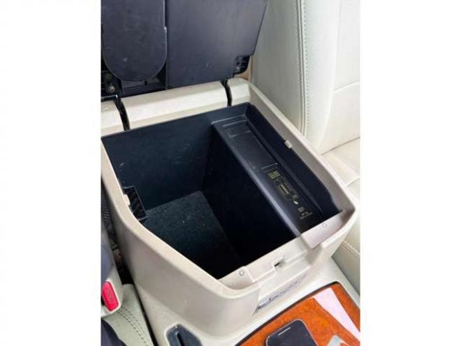 ランドクルーザー100 4.2 VXリミテッド Gセレクション ディーゼルターボ 4WD　ETC　パワステ　電動シート　クルーズコントロール　ABS　シートヒーター　パワーウィンドウ　キーレス　サンルーフ　アルミホイール 4200