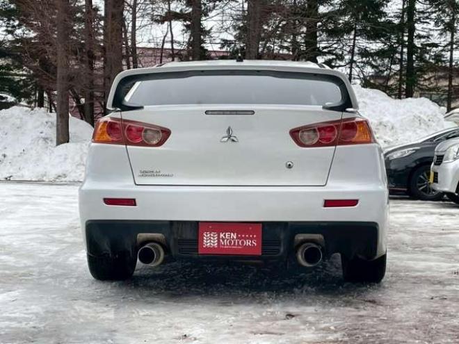 ランサーエボリューション 2.0 GSR X 4WD　ブリッツ車高調　社外マフラー(カキモト)　ローダウン　ETC　ABS　横滑り防止装置　盗難防止装置　エアコン　パワーウィンドウ　パワステ　キーレスエントリー　純正ナビ　社外アルミ 2000