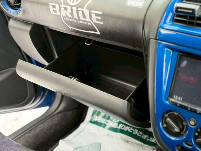 インプレッサSTI 2.0 WRX スペックC リミテッド 4WD　ETC パワーウィンドウ　社外ナビ　社外アルミホイール　ヴォルテックスアンダーカバー　GTウィング　社外フロントバンパー　ルーフエアインテーク 2000