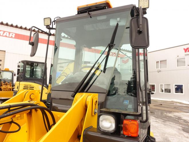 ホイールローダ日立 ZW30-5B  バケット容量0.4m3