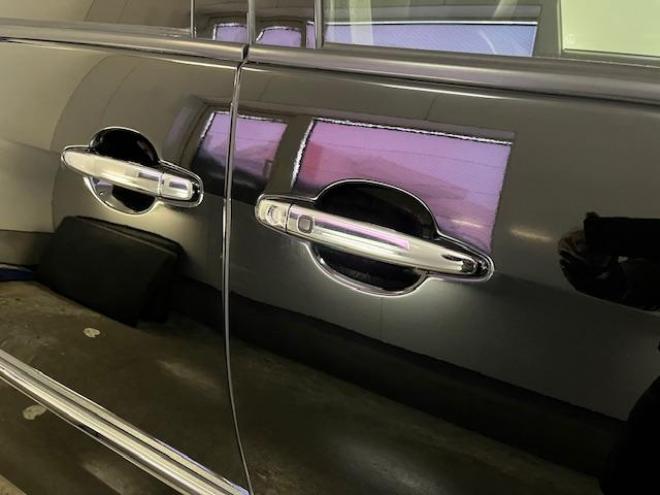 エスティマアエラス　プレミアムエディション　本州仕入　寒冷地仕様　禁煙車　純正リアフリップダウンモニター　両側パワースライドドア　純正１８インチＡＷ　社外１６ＡＷ＋スタッドレスタイヤ付　純正エンジンスターター　前後ドライブレコーダー　ＥＴＣ 4WD 2400 5Dr