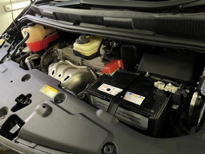 エスティマアエラス　プレミアムエディション　本州仕入　寒冷地仕様　禁煙車　純正リアフリップダウンモニター　両側パワースライドドア　純正１８インチＡＷ　社外１６ＡＷ＋スタッドレスタイヤ付　純正エンジンスターター　前後ドライブレコーダー　ＥＴＣ 4WD 2400 5Dr