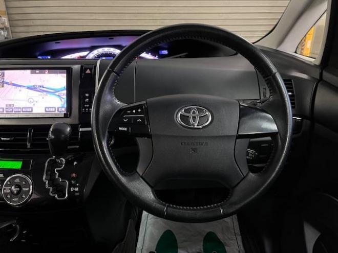 エスティマアエラス　プレミアムエディション　本州仕入　寒冷地仕様　禁煙車　純正リアフリップダウンモニター　両側パワースライドドア　純正１８インチＡＷ　社外１６ＡＷ＋スタッドレスタイヤ付　純正エンジンスターター　前後ドライブレコーダー　ＥＴＣ 4WD 2400 5Dr