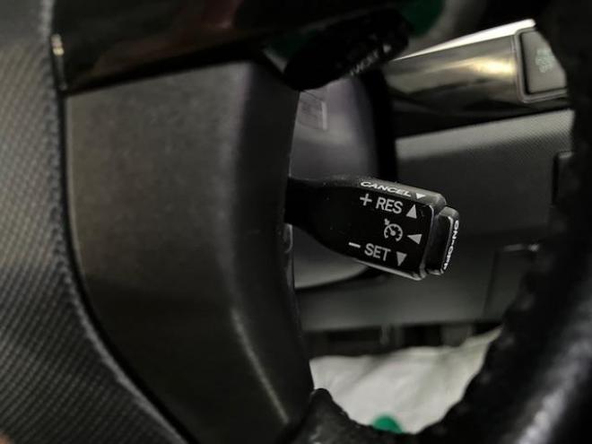 エスティマアエラス　プレミアムエディション　本州仕入　寒冷地仕様　禁煙車　純正リアフリップダウンモニター　両側パワースライドドア　純正１８インチＡＷ　社外１６ＡＷ＋スタッドレスタイヤ付　純正エンジンスターター　前後ドライブレコーダー　ＥＴＣ 4WD 2400 5Dr