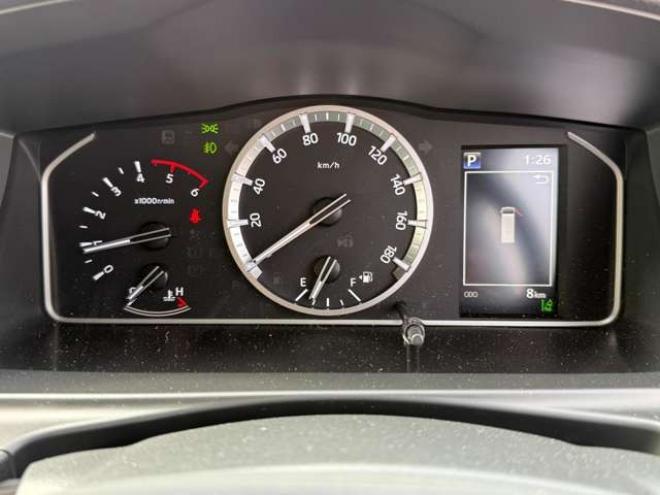 ハイエースバン2.8 DX ロング ディーゼルターボ 4WD　登録未使用車　寒冷地仕様　パノラミックビューモニター　デジタインナーミラー　LEDヘッドランプ　電動格納ミラーヒータ付　リアAC　リアヒーター　スライドドアイージークローザー　バックドアイージークローザー 登録済未使用車 2800