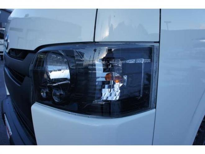 ハイエースバン2.8 DX ロング GLパッケージ ディーゼルターボ 4WD　Bカメラ　TRDフロントスポイラー　マッドフラップ　エセックス16インチアルミ　オープンカントリーRT　LEDヘッドライト　Wエアバッグ　AC100V　8人乗り構造変更済　寒冷地仕様　リアヒーター&エアコン 2800