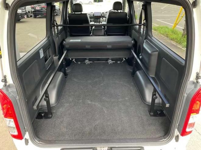 ハイエースバン2.8 スーパーGL ダークプライムII ロングボディ ディーゼルターボ 4WD　モデリスタフロントスポイラー　ワーク18インチAW　8インチナビTV 両側電動パワースライドドア 415COBRAフラットキット(ベッドキット) 2800