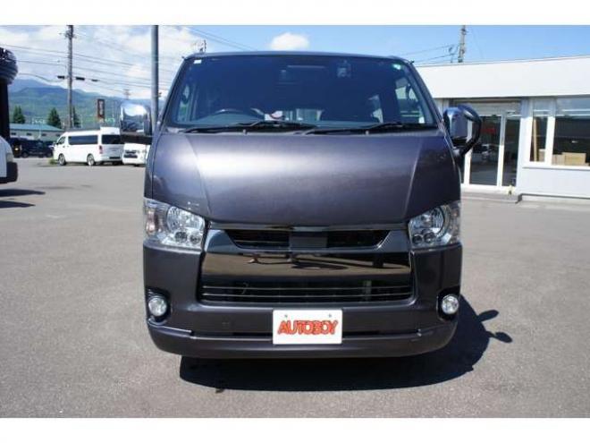 ハイエースバン2.8 スーパーGL ダークプライムII ロングボディ ディーゼルターボ 4WD　415COBRA　クリーンルック3 Fスポイラー&BY2Neoボンネット&ステージ2ルーフスポイラー&バッドラッカー17インチAW&フラットベッドキット　ヨコハマPARADA215/60R17　両側パワースライドドア　デジタルインナー 2800